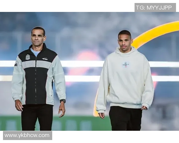 中国女星与足球明星的浪漫故事揭示了娱乐圈与体育界的跨界情缘